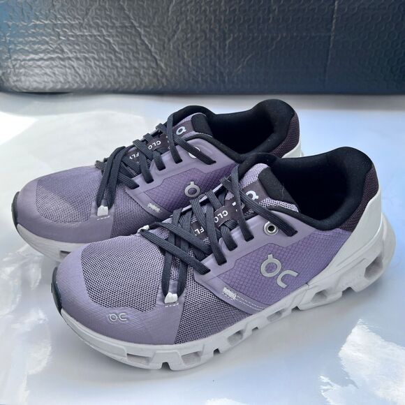 On Running | Women's Cloudflyer 4 | Shark / Pearl | Sz W6 | 71.98092 | Pre-owned - Picture 7 of 13